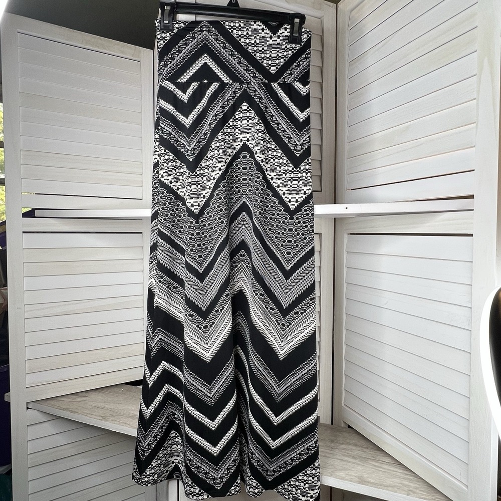 Gravity Threads Black White Chevron Foldover Waist Stretch Maxi Skirt Sz Sm USA